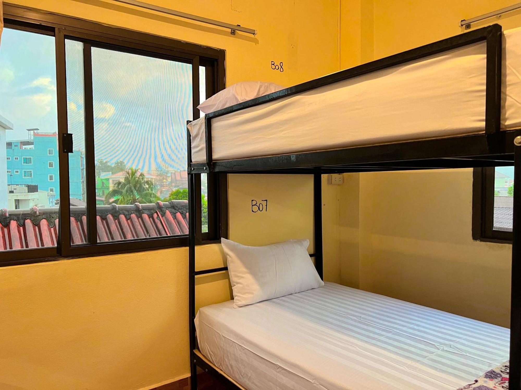 Easy Go Backpacker Hostel Vang Vieng Extérieur photo