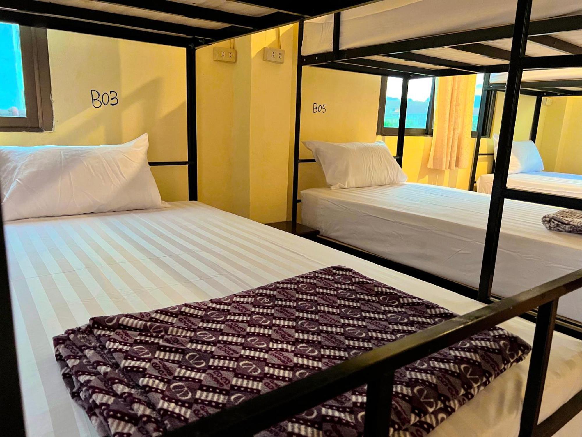 Easy Go Backpacker Hostel Vang Vieng Extérieur photo
