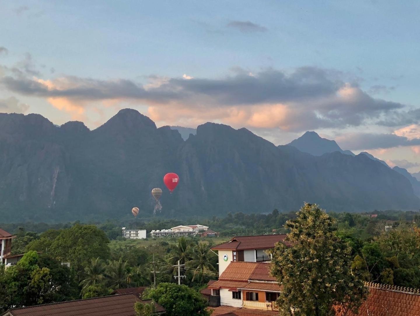 Easy Go Backpacker Hostel Vang Vieng Extérieur photo