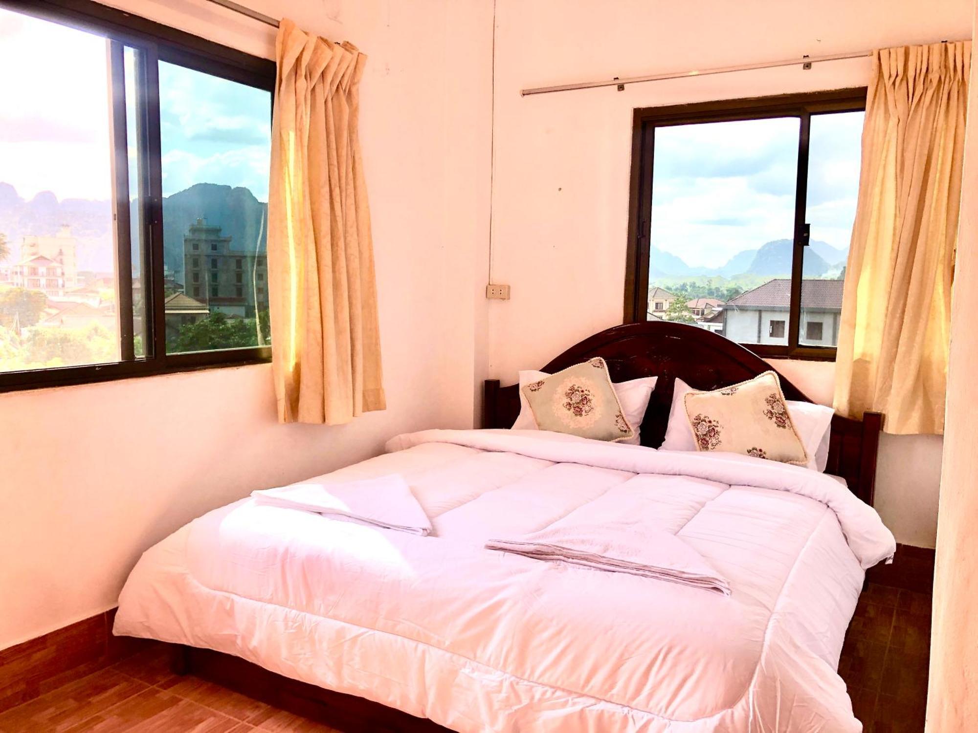 Easy Go Backpacker Hostel Vang Vieng Extérieur photo
